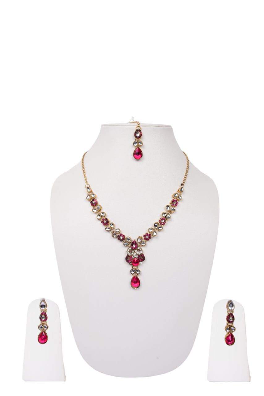 Namokriti Royal Kundan Necklace Set with Earrings & Maang Tikka – Perfect for Weddings & Festive Glam